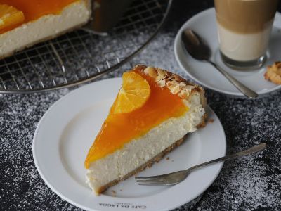 Konditorei, Käsekuchen mit Orangen-spiegel, Käseorangenkuchen