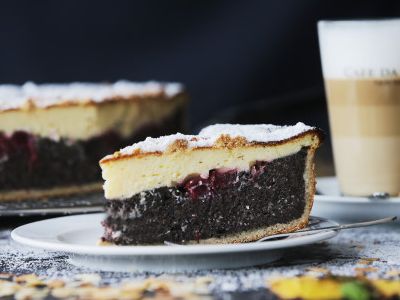 Mohn-Käse-Kirschkuchen